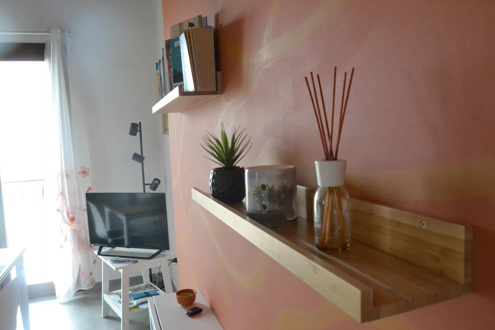 Apartment Terre Roversche-Woonkamer