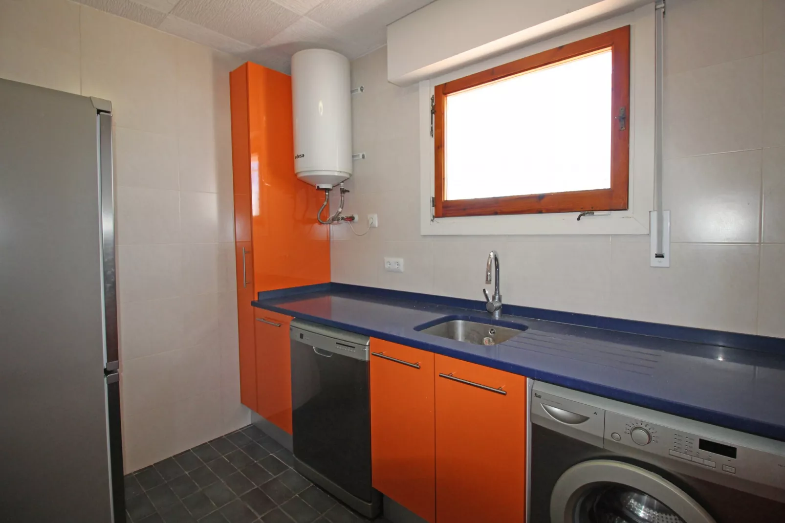 8001-SANT MORI 16 1º 11-Keuken