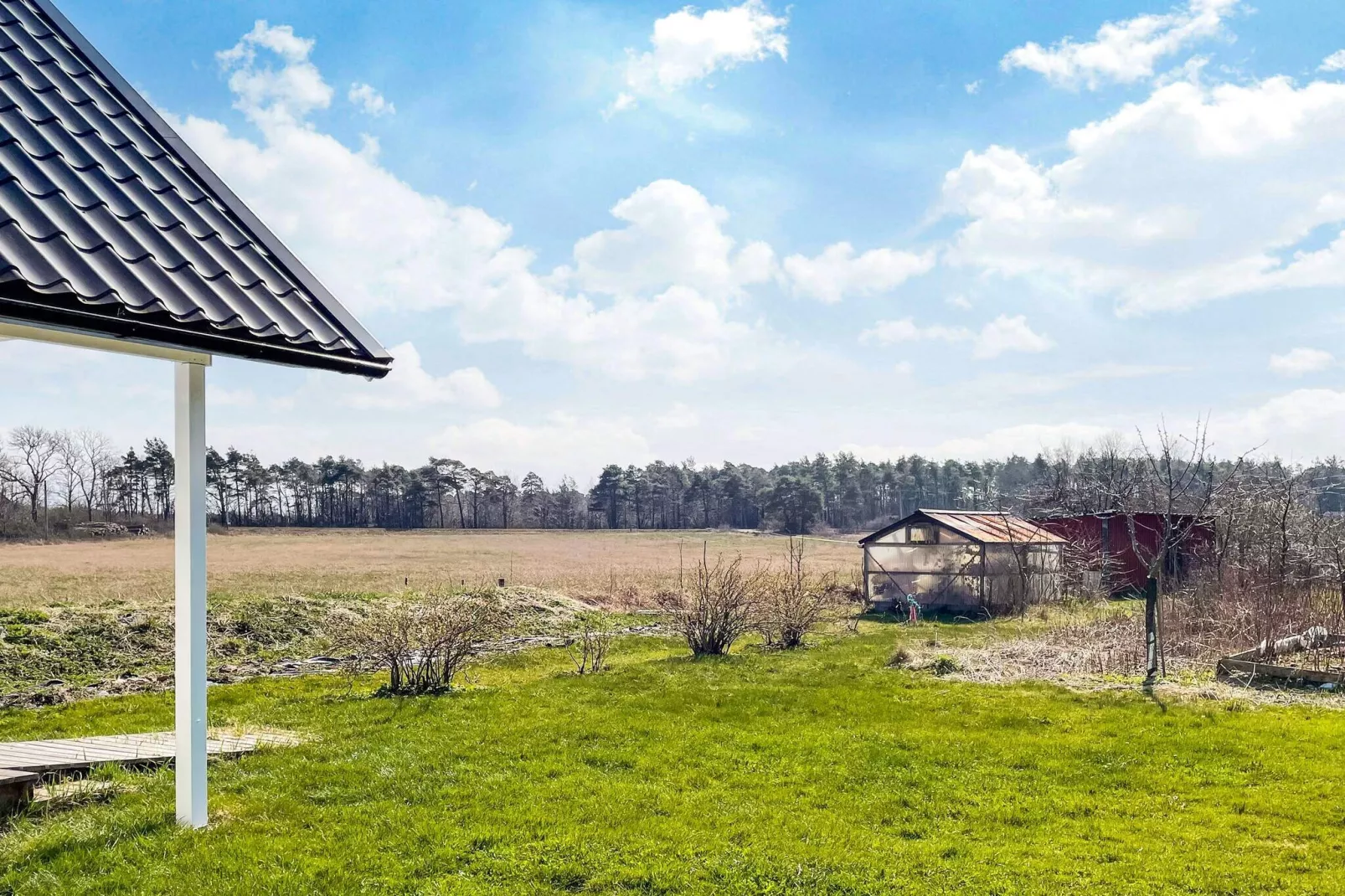 Charmant tuinhuisje in Levide-Buitenlucht