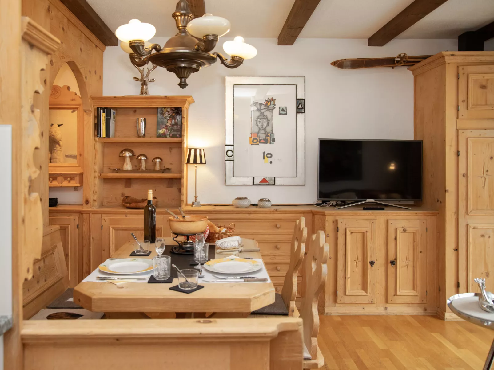 La Siala Apt.2