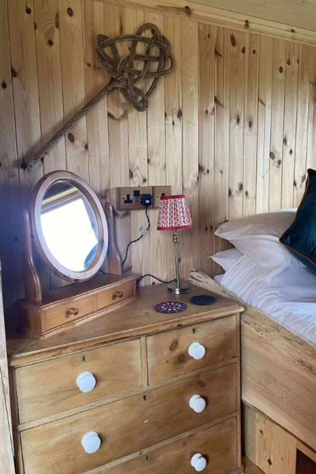 Shepherds Hut-Binnen