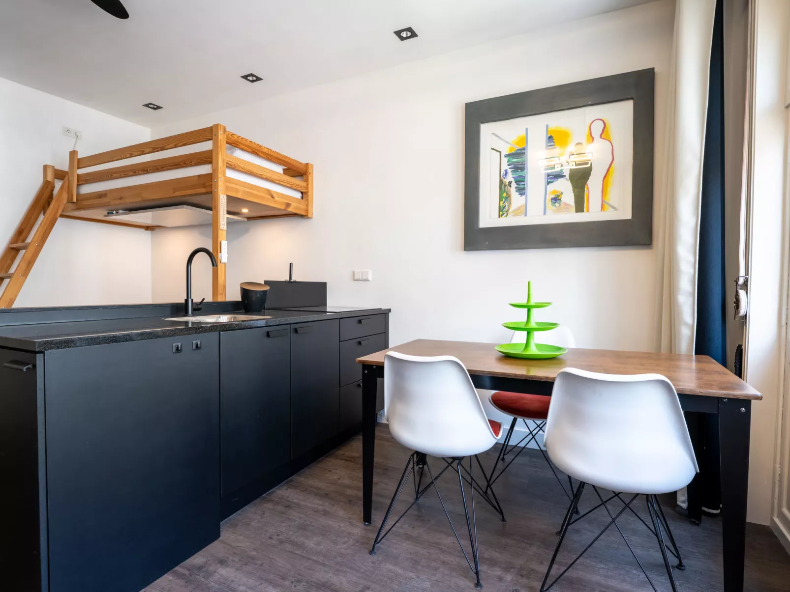 Centrally located "Maris"-Binnen