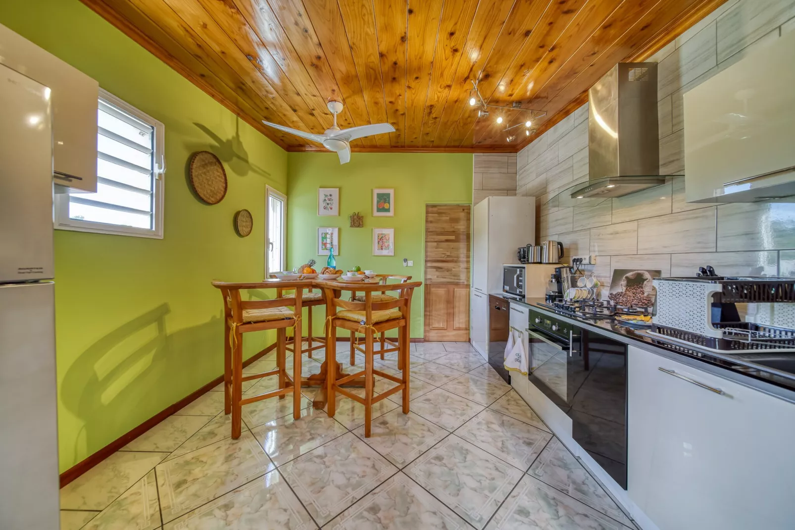 Kaz Latania - Appartement 3* à l'Etang Salé-Keuken