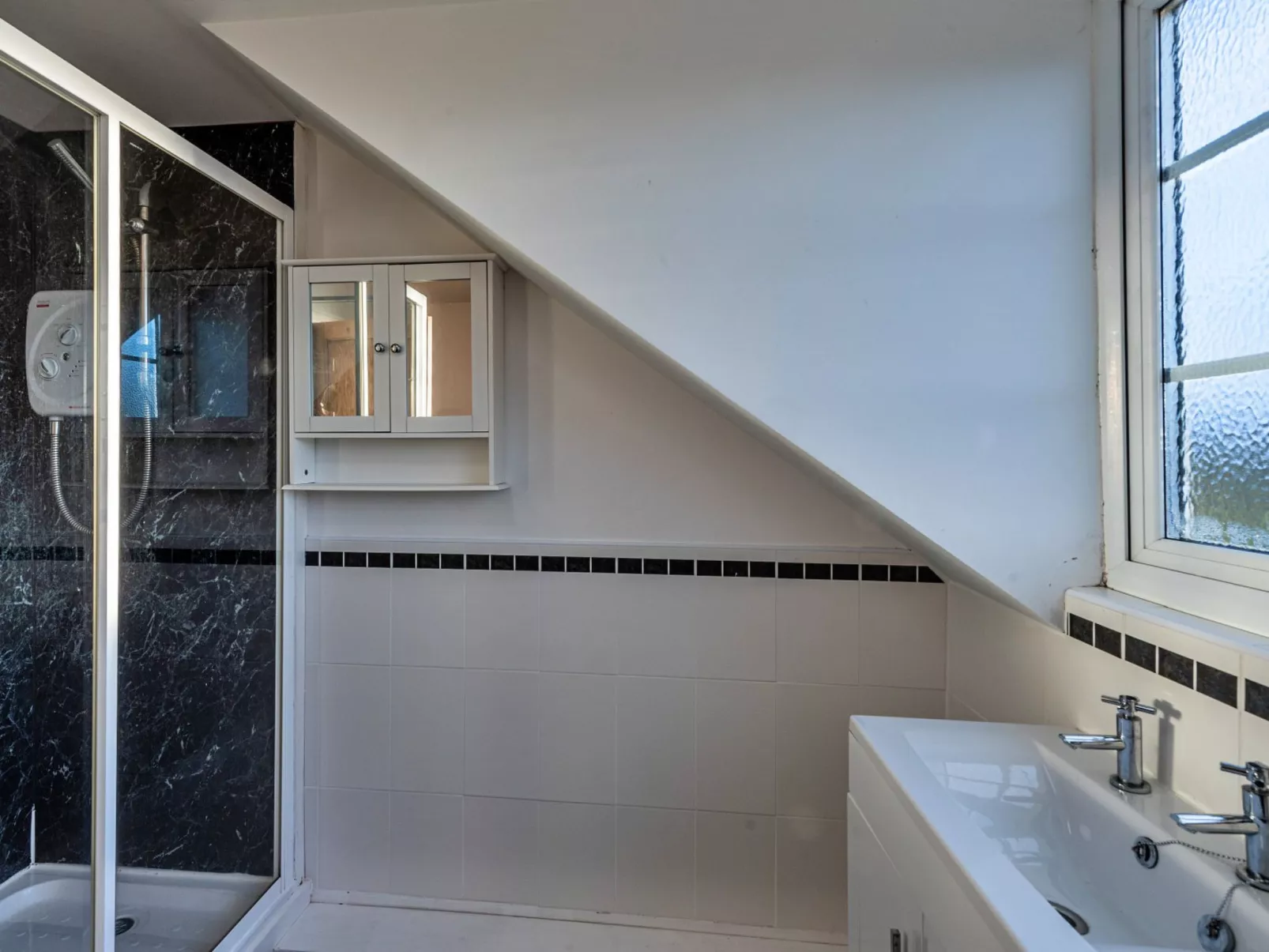 Ty Gwyn Hideaway-Binnen