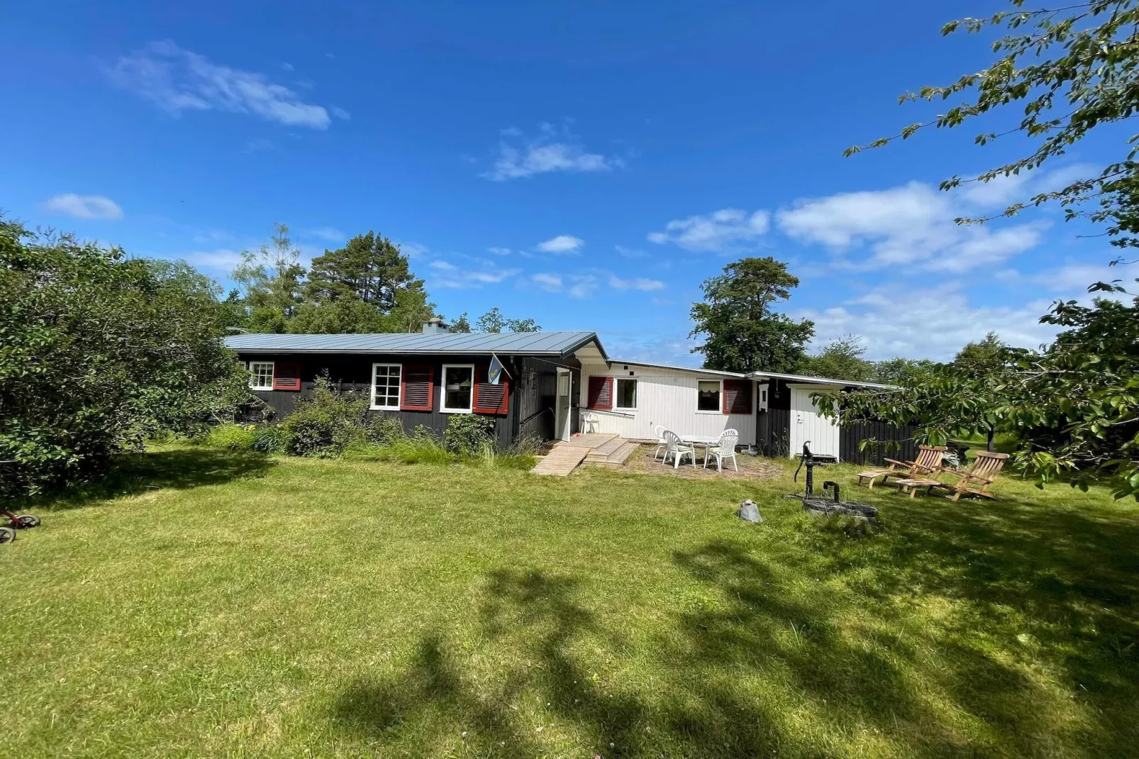 Gezellig vakantiehuis aan zee in Grankullavik-Buitenlucht