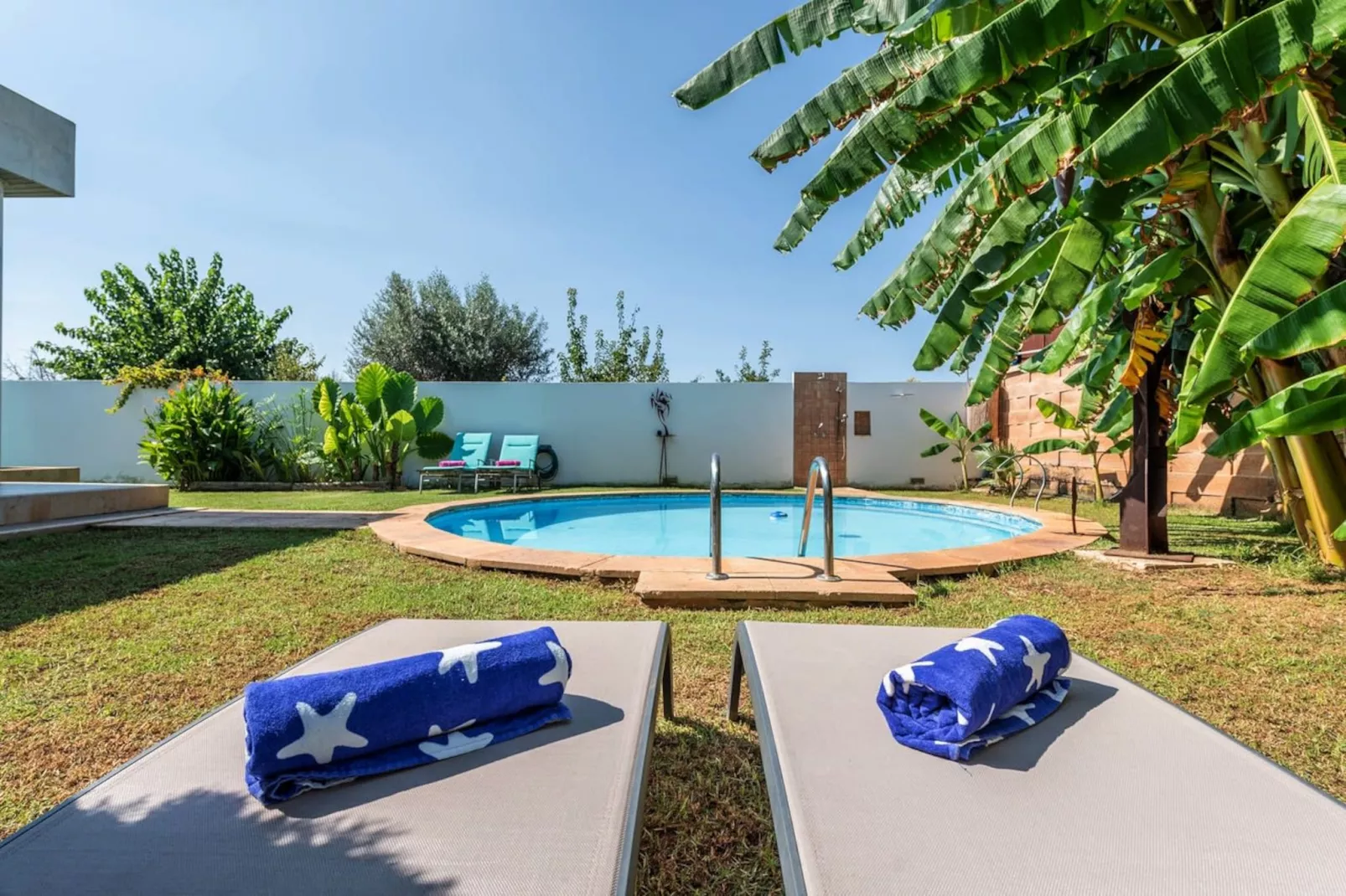 Villa Almez in Mar22-Zwembad