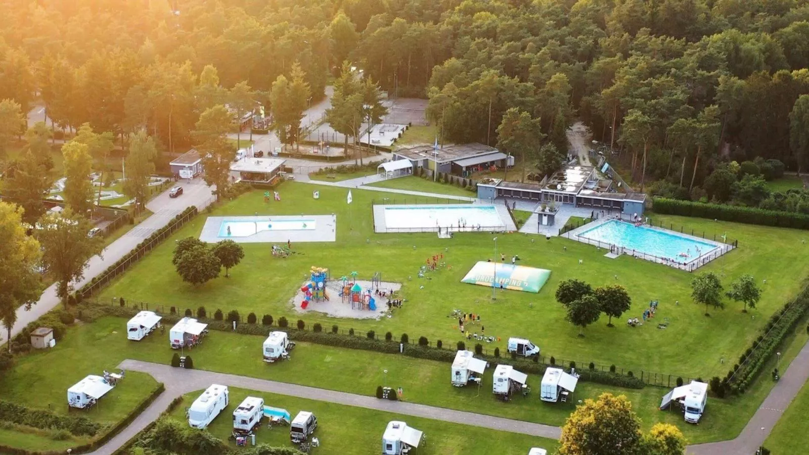 Woodchalet-Gebieden zomer 1km