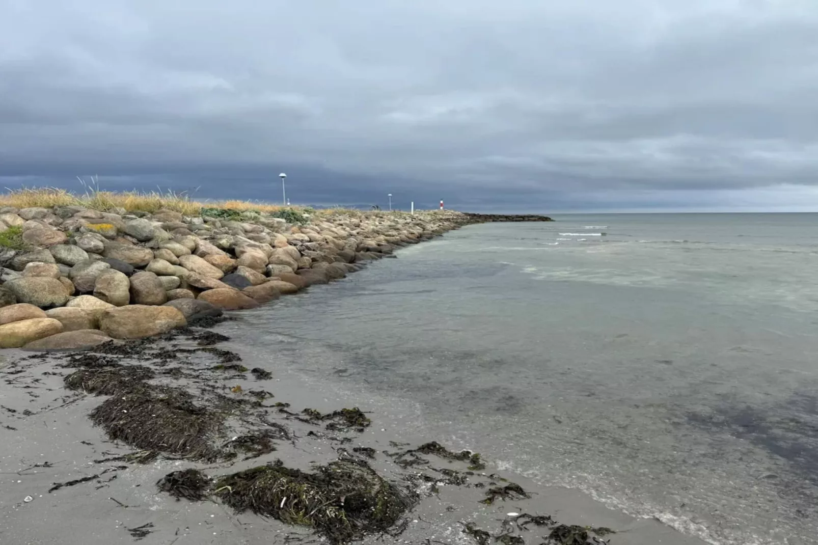 Lichte kustschuilplaats in LyngsAY-By Traum-Waterzicht