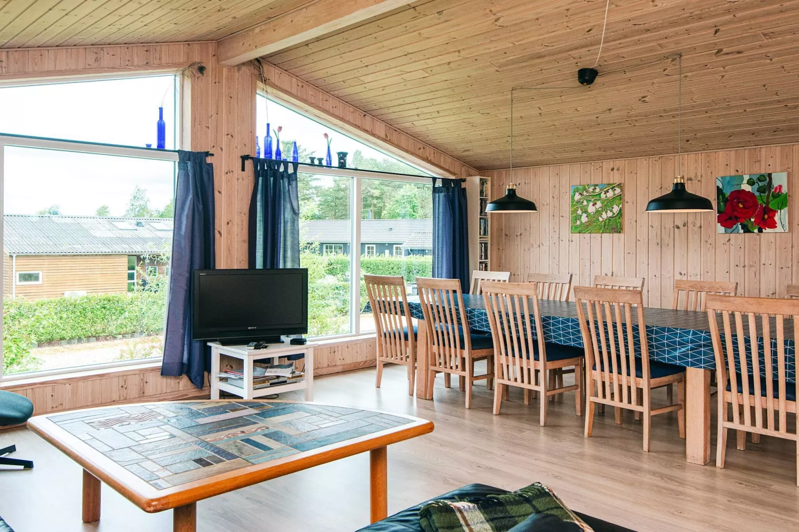 Scandinavische oase aan het meer-By Traum-Binnen