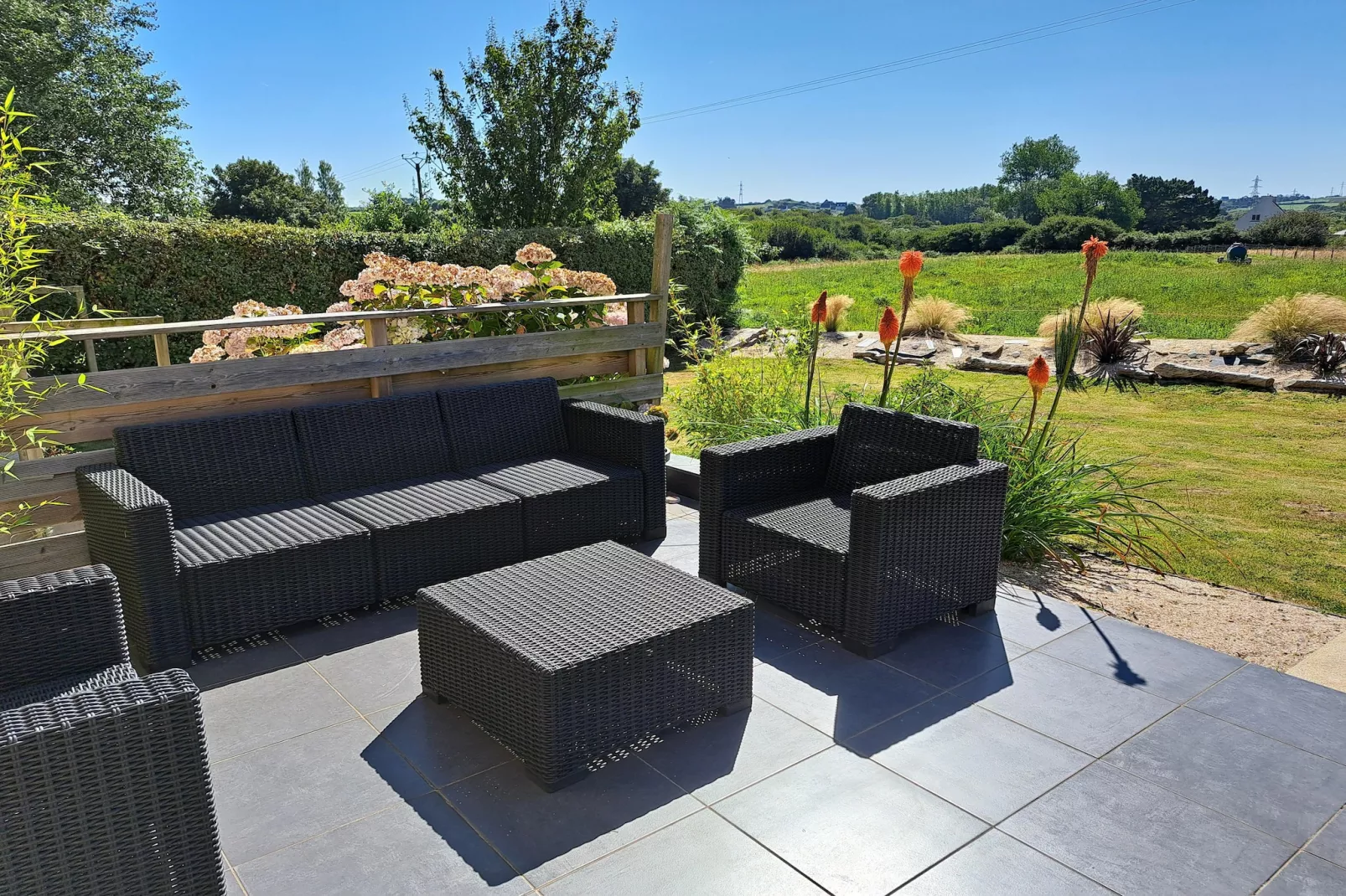 Ferienhaus Guissény-Terrasbalkon