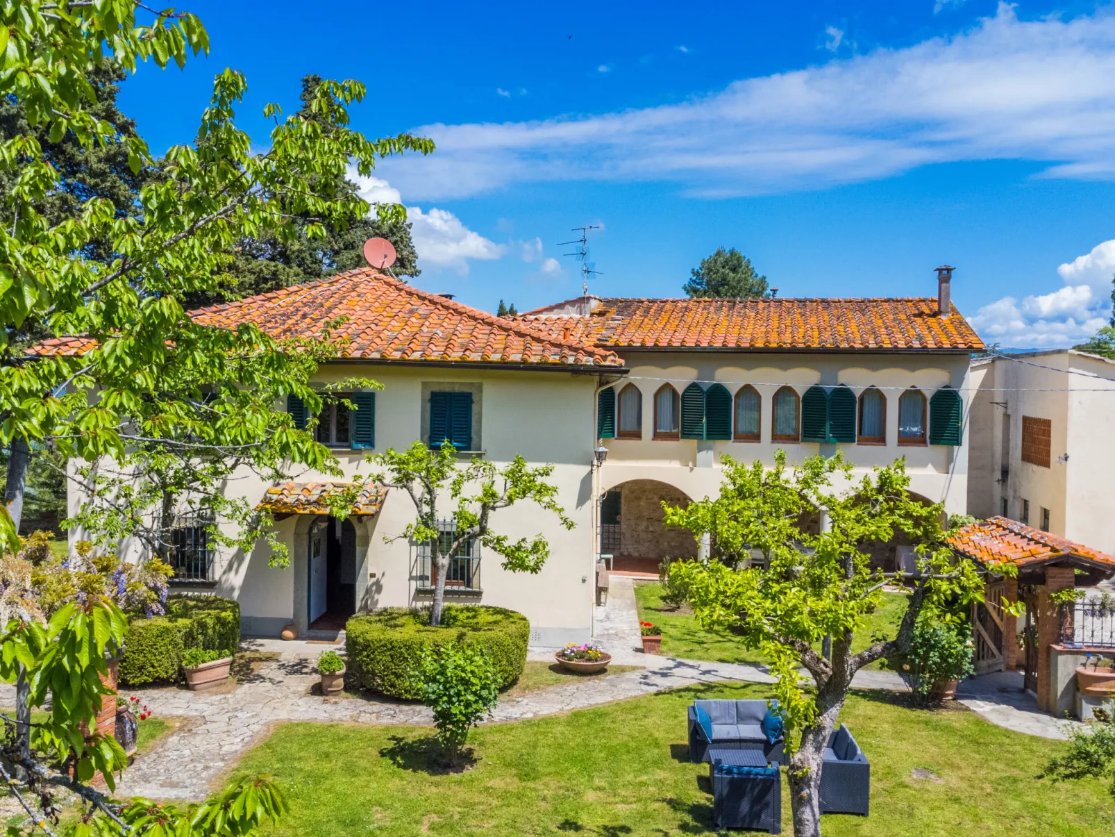 Borgo Castagnoli-Buiten
