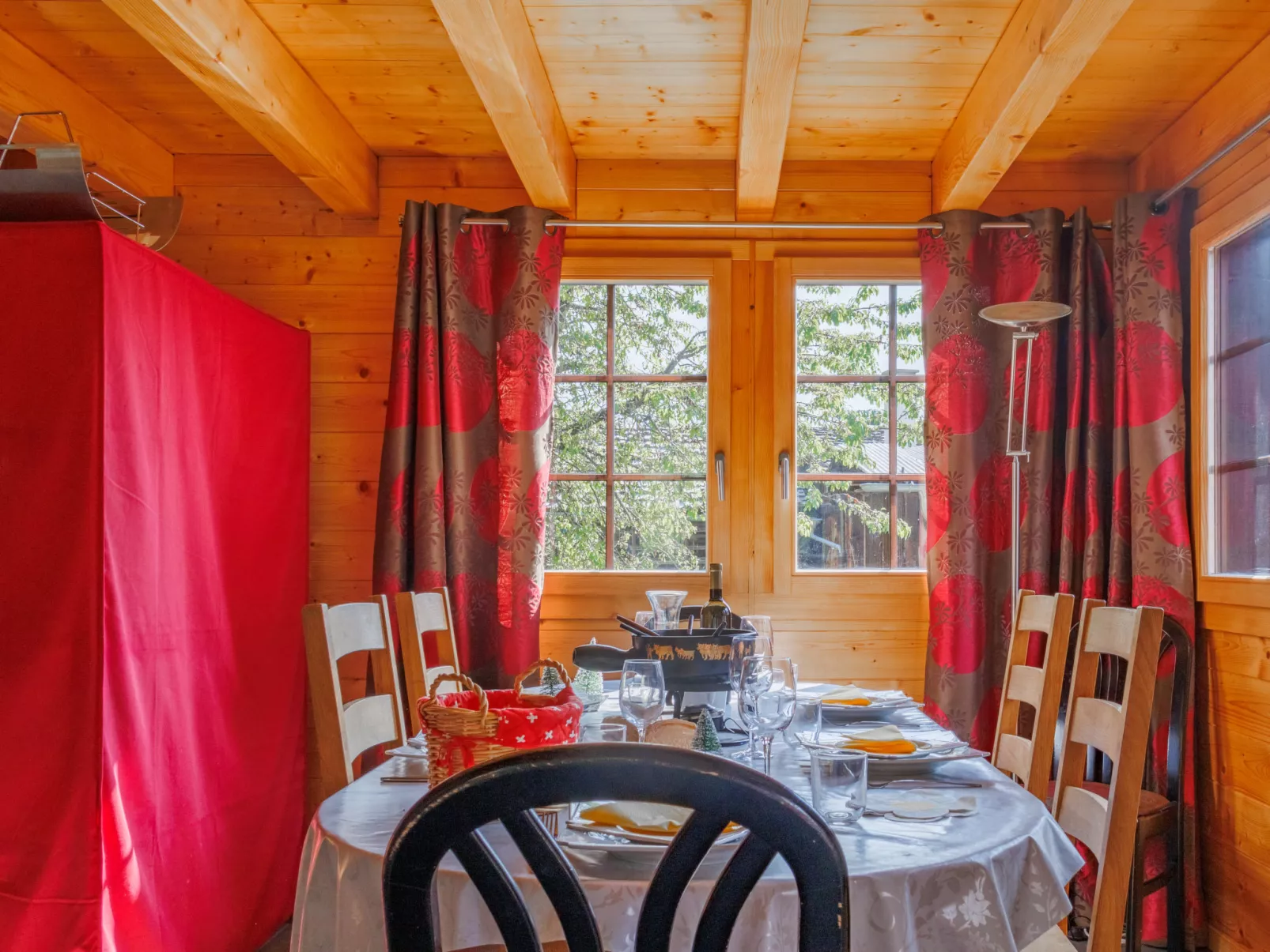 Chalet A Coeur-Binnen