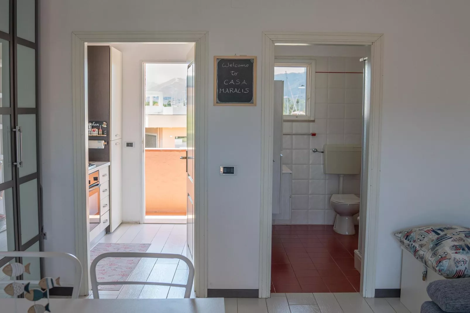 Casa Maralis 4 Pers Furnari-Eetkamer