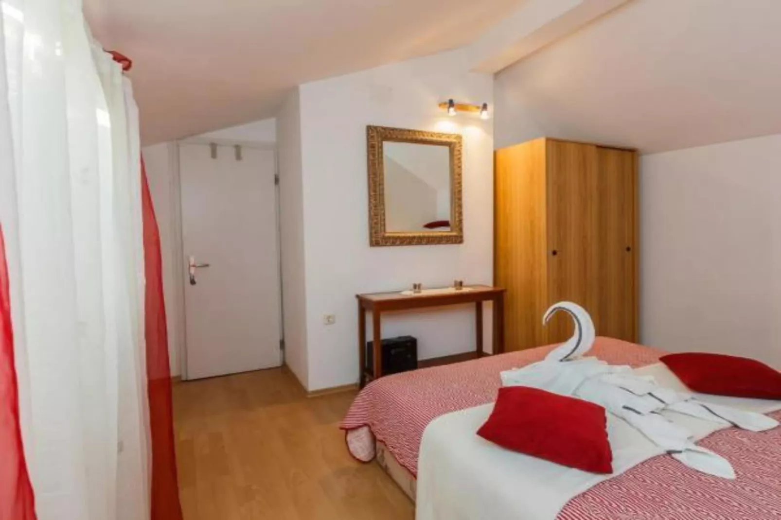 Apartments Roda - One Bedroom Apartment with Terrace (Mira) - (ST)-Slaapkamer