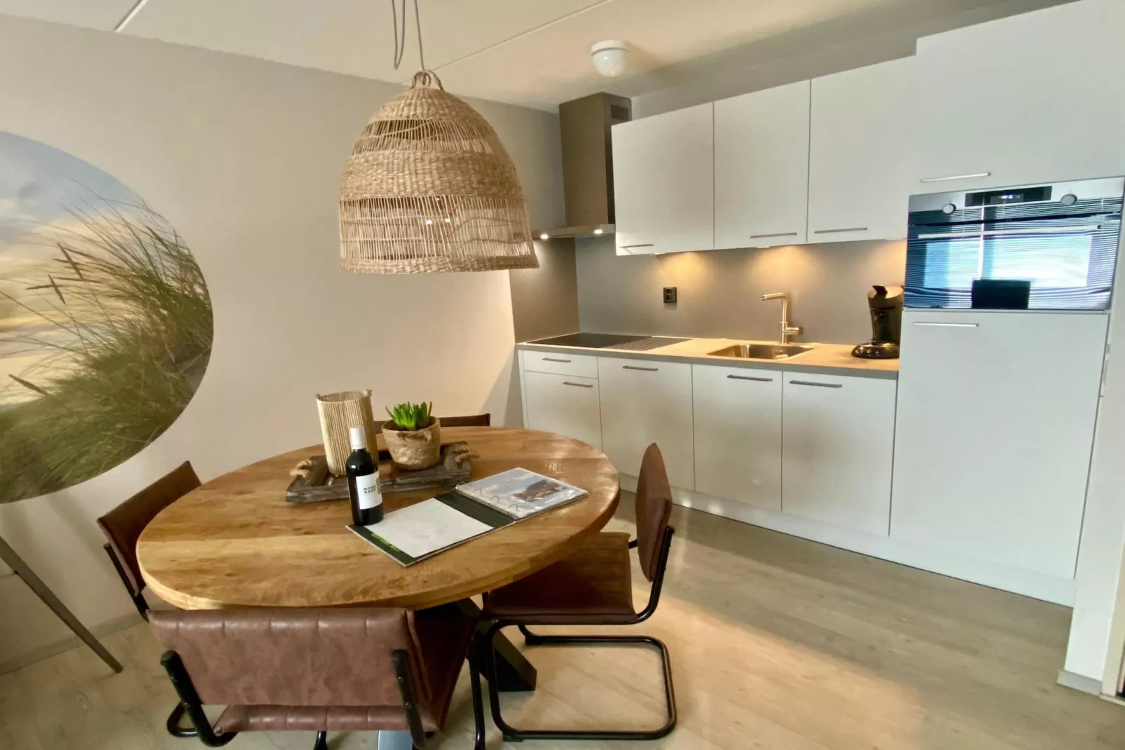 Beach Appartement 28-Eetkamer