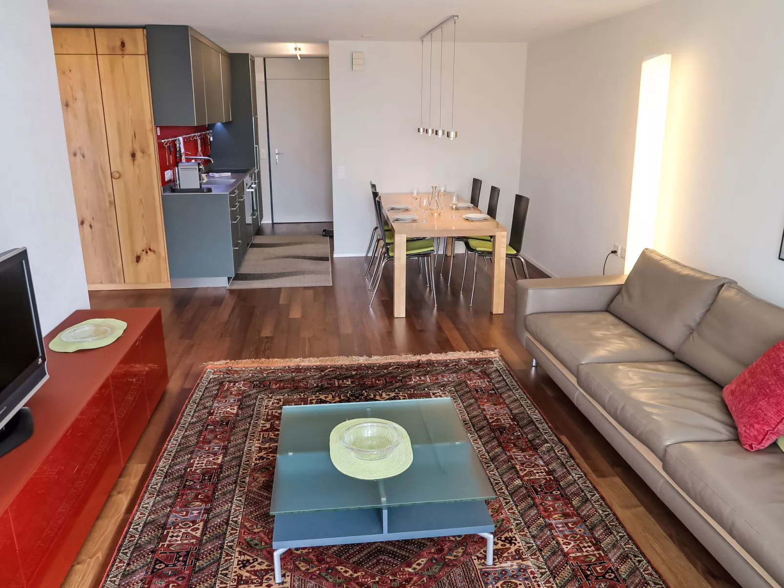 Apt B 096-Binnen