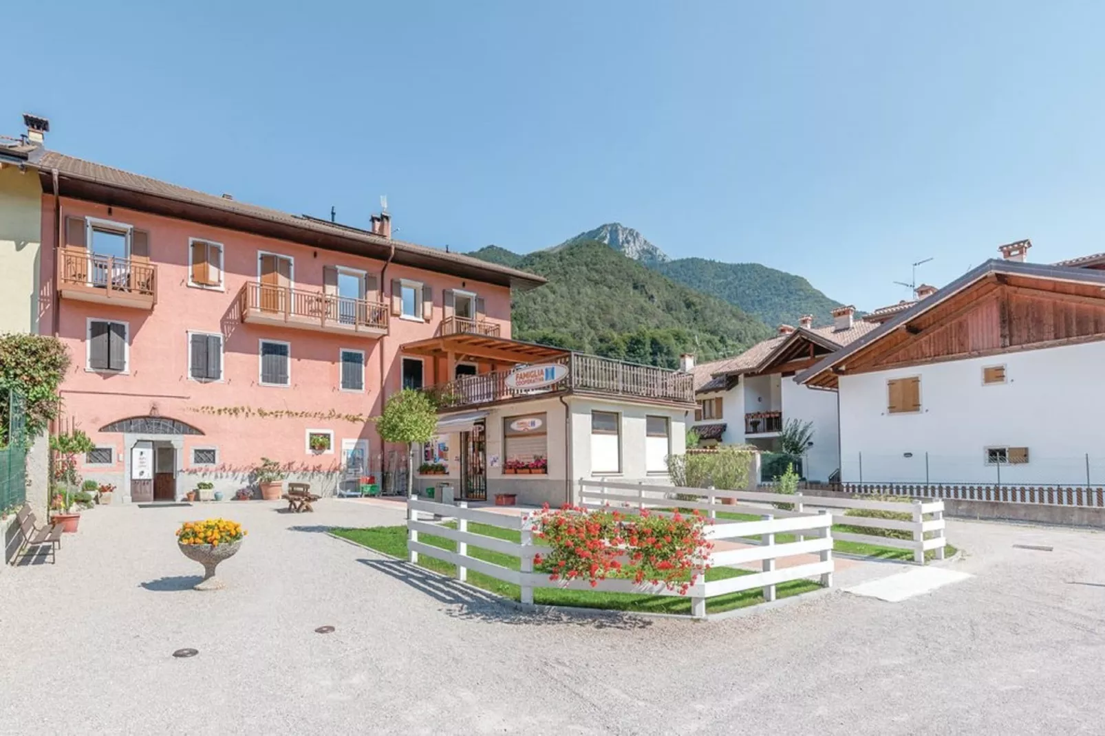 Pieve-Buitenkant zomer