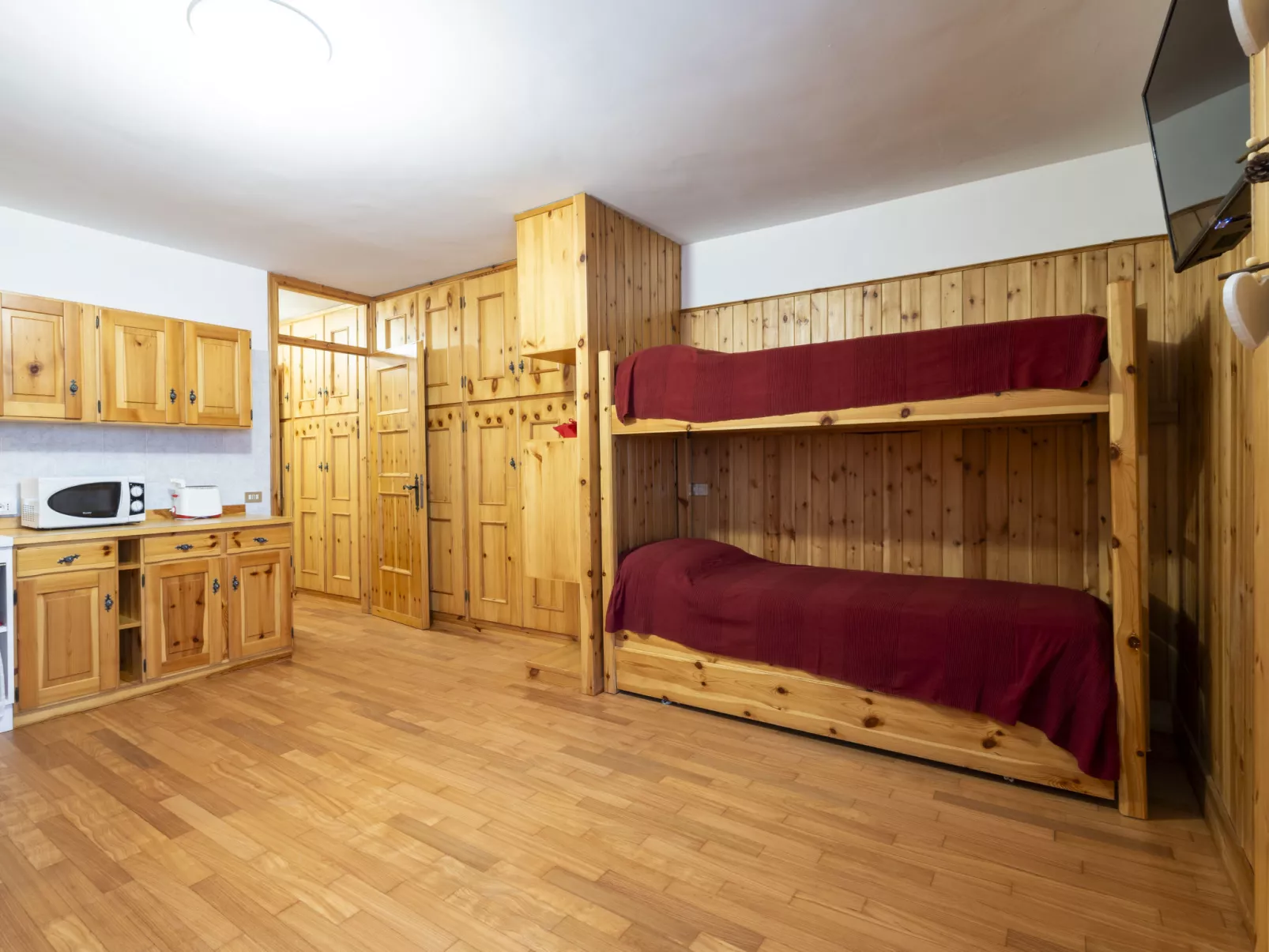 Andossi Studio Apartment-Binnen
