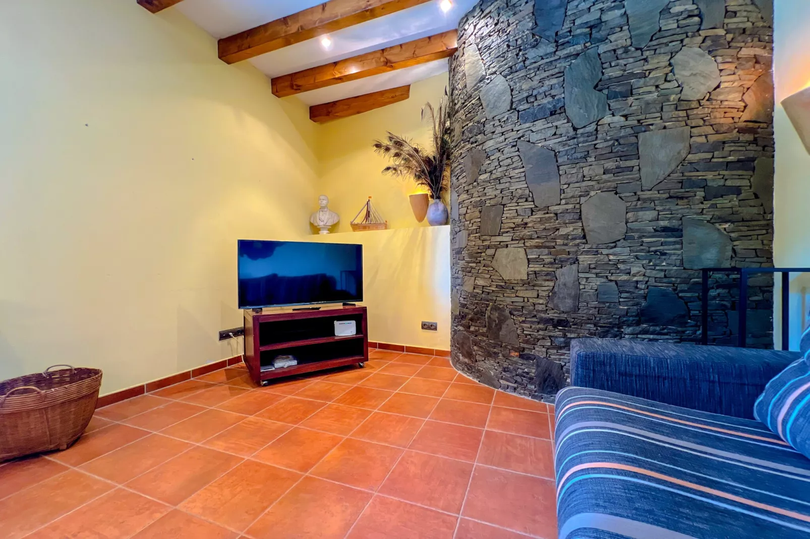 Vivalidays Casa Palamos - Costa Brava-Woonkamer