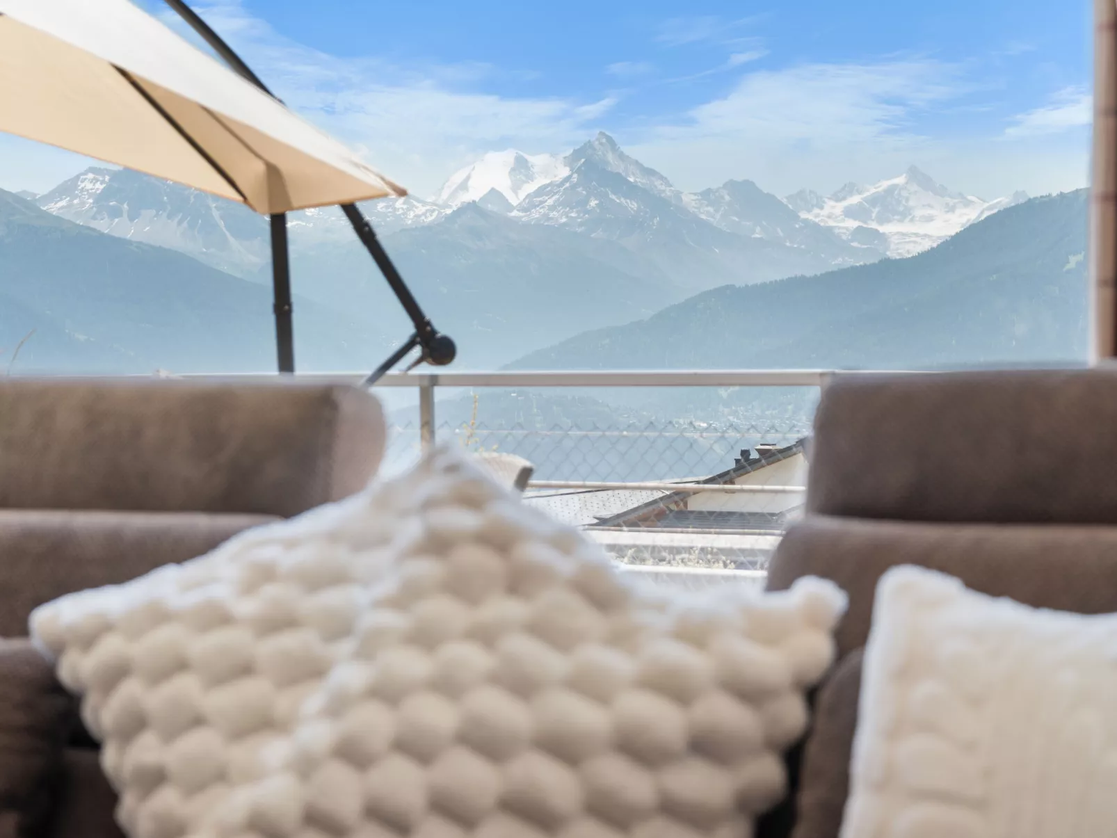 Jeanne D'Arc LOFT COMBI-Buiten