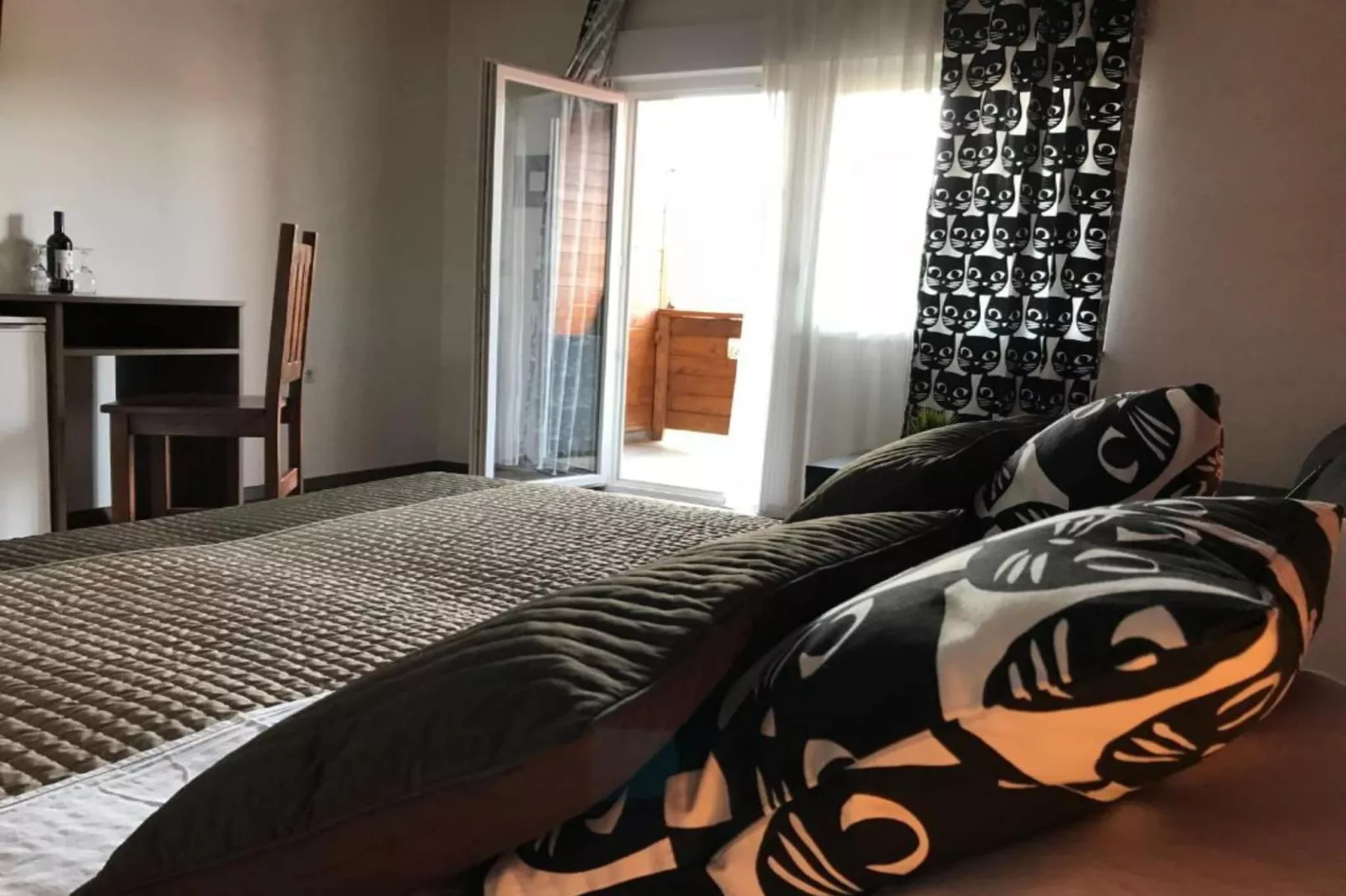 Villa Rubcic - Two Bedroom Apartment and Balcony (1)-Slaapkamer