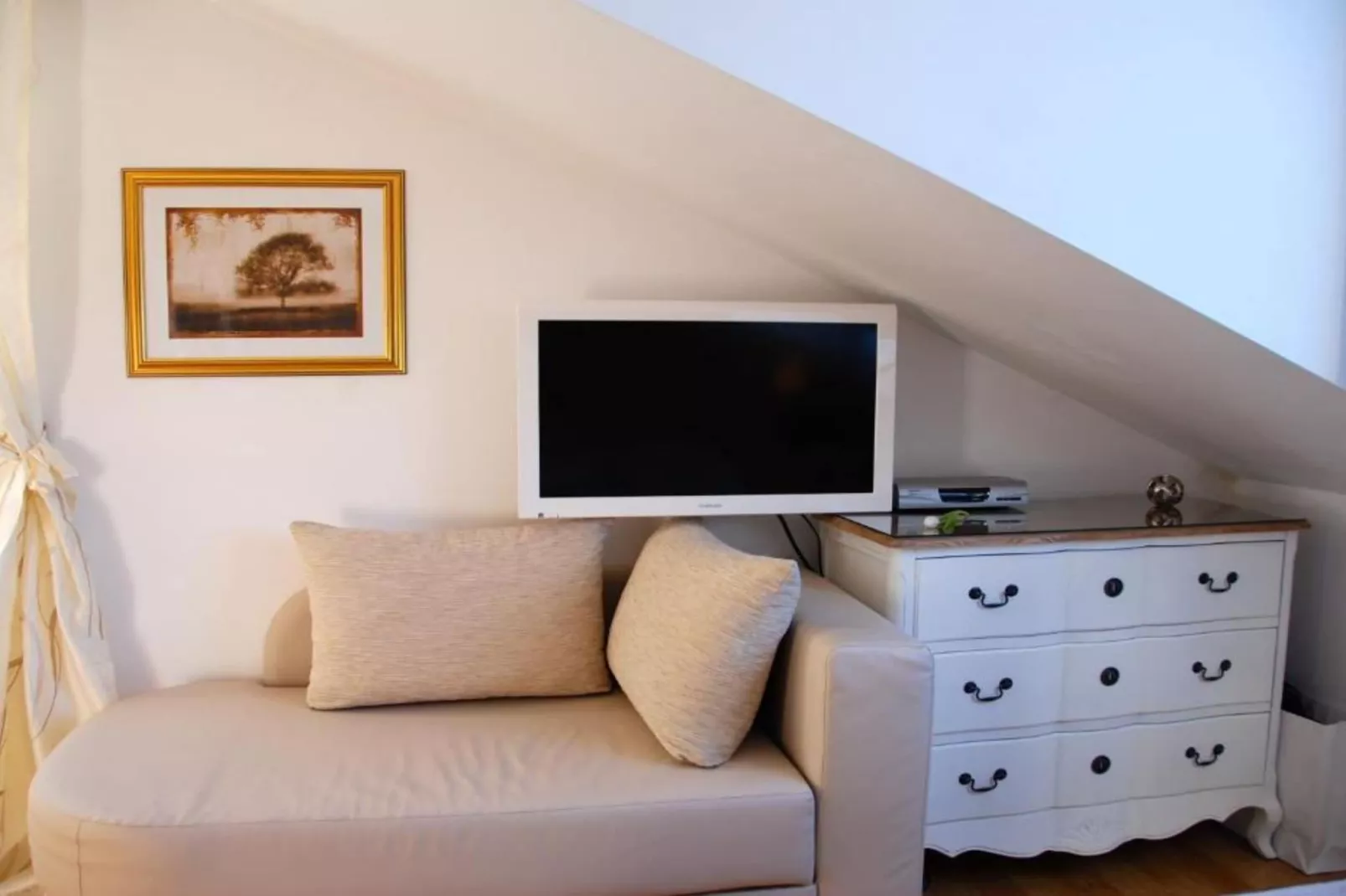 Villa Mediterranea - Studio with Sea View (D)-Binnen