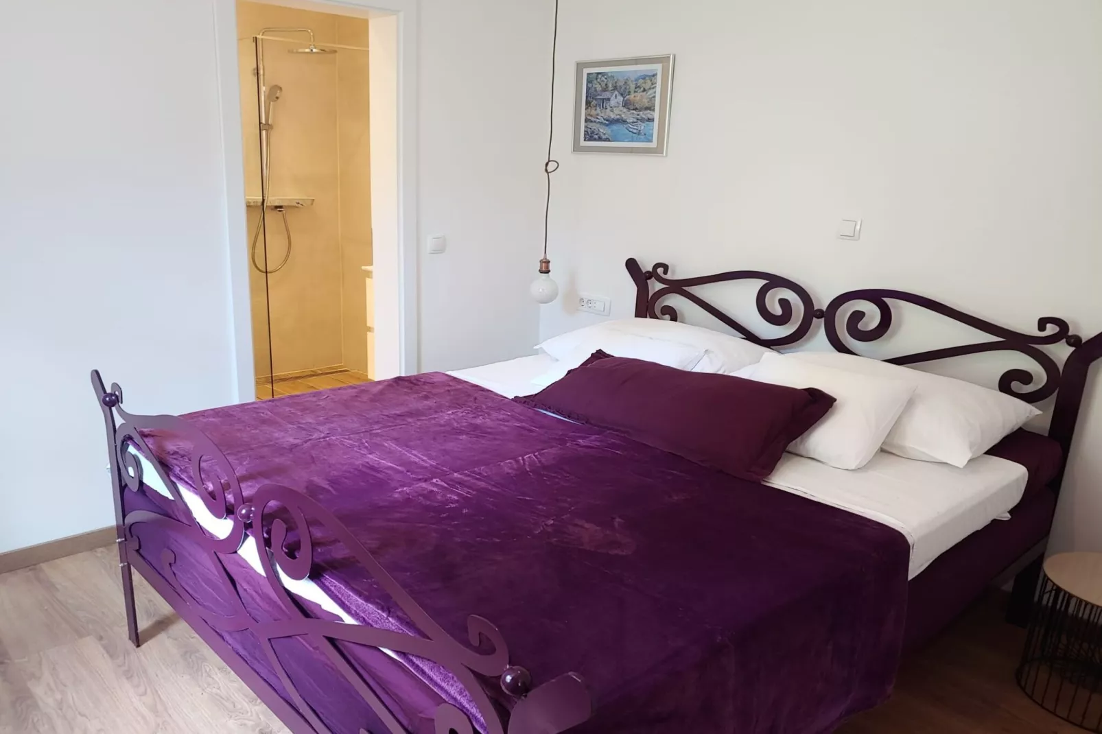 Three Bedroom Apartment with Terrace-Slaapkamer