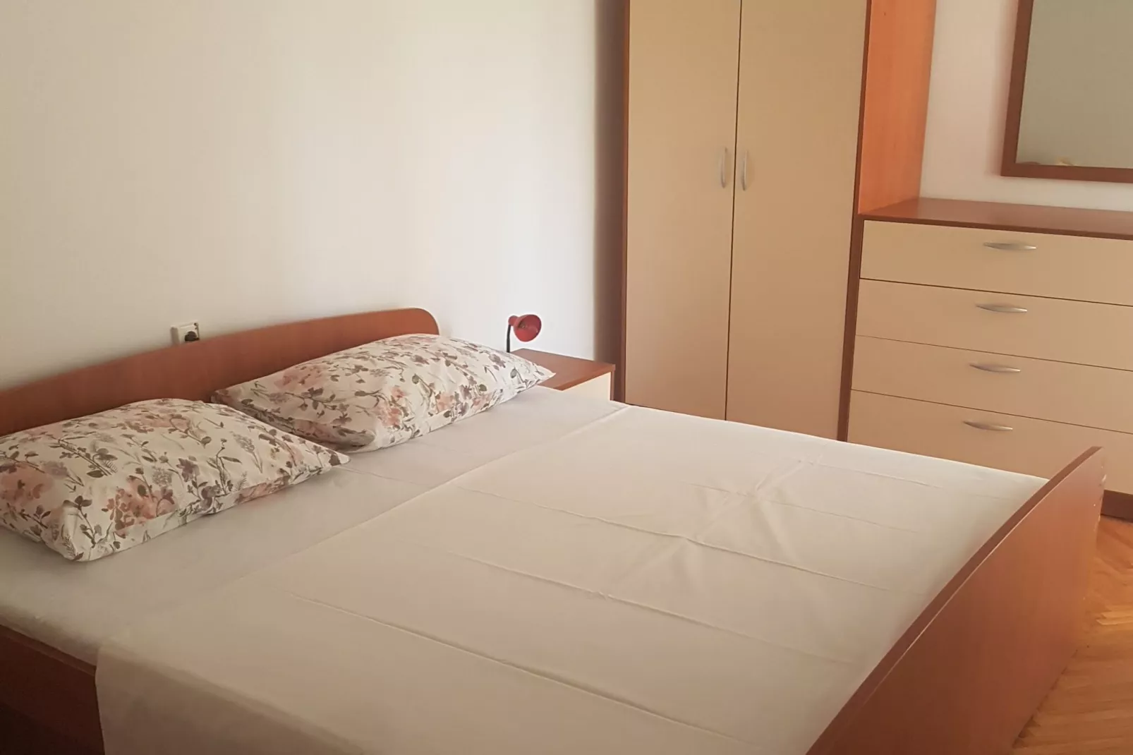 Apartments Danijela & Vlado - Three Bedroom Apartment With Balcony and Garden View-Slaapkamer