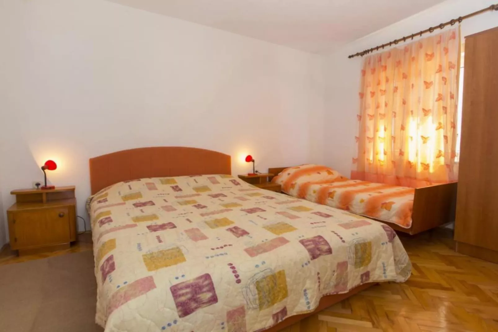 Two Bedroom Apartment with Terrace (A4+1)-Slaapkamer
