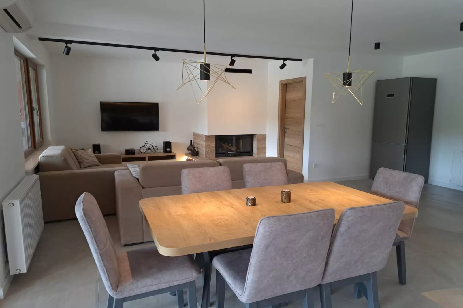 Three Bedroom Villa-Eetkamer