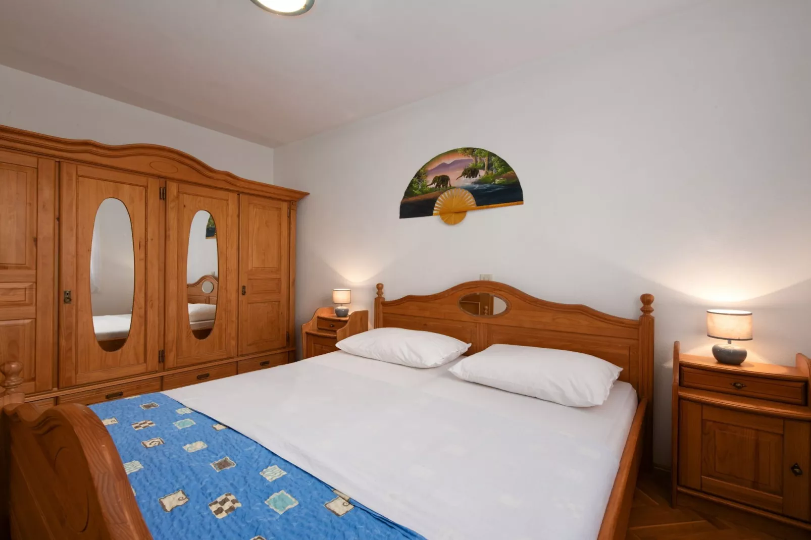 Cozy Icici Apartment with Sea view - Two Bedroom Apartment with Sea View-Slaapkamer