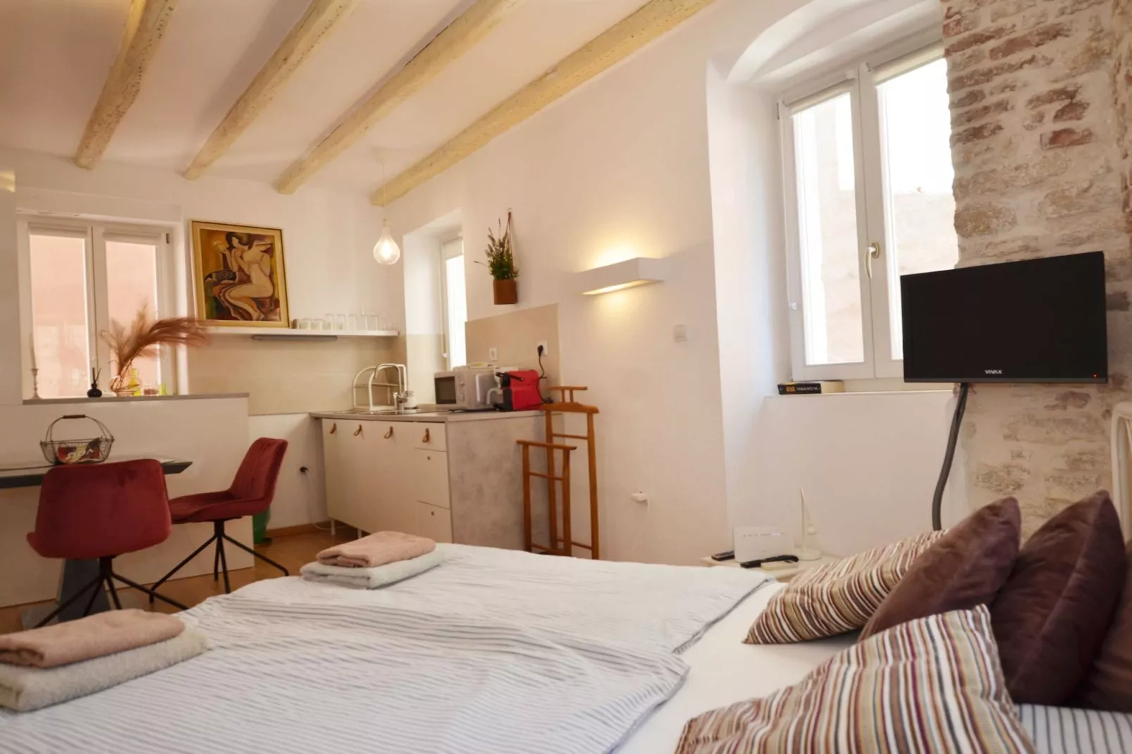 Modern and Cozy Rovinj Old Town Apartments - Classic Studio Apartment (owner Lavanda)-Slaapkamer