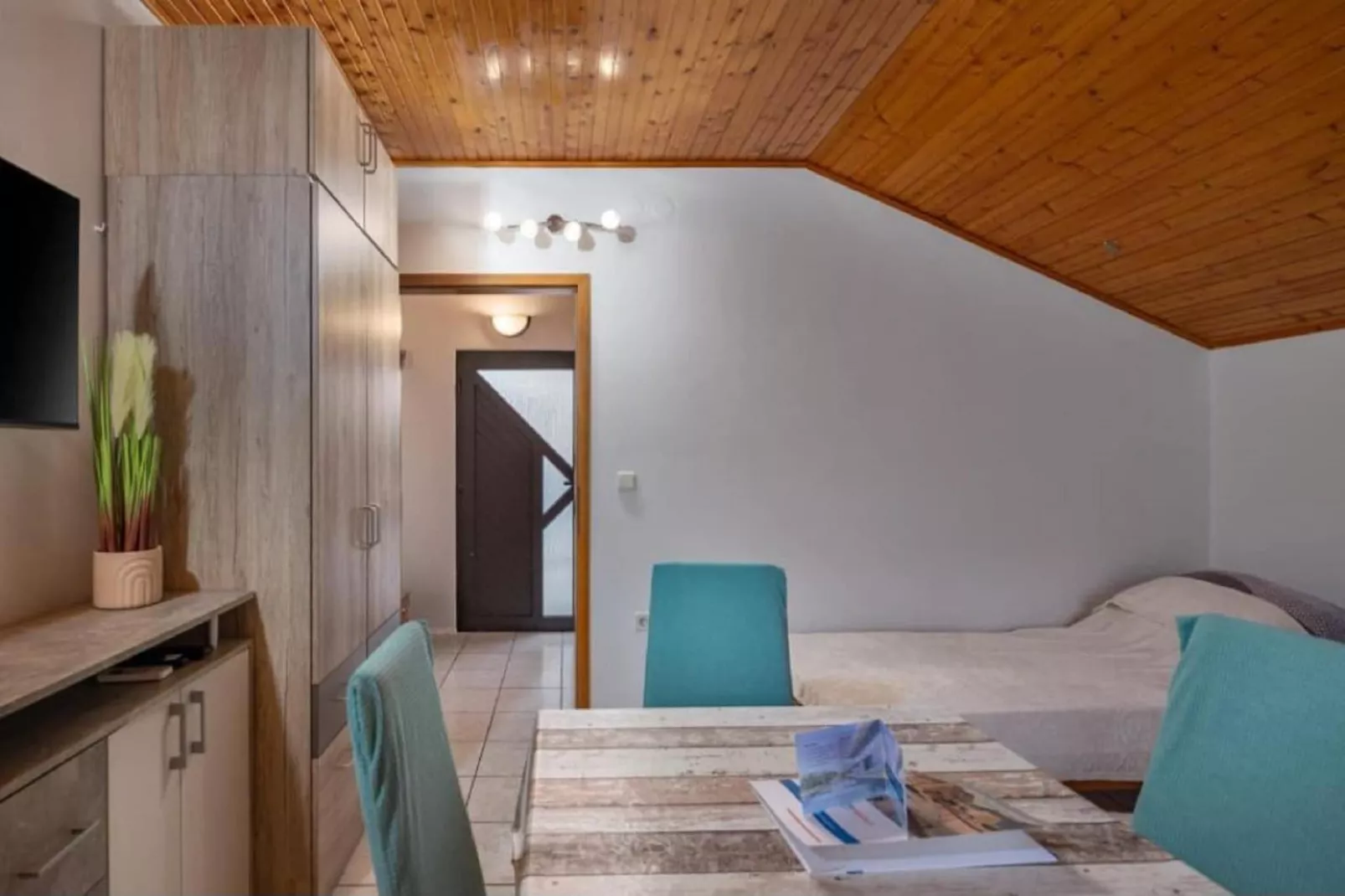 Studio apartment Iva - Studio Apartment-Binnen