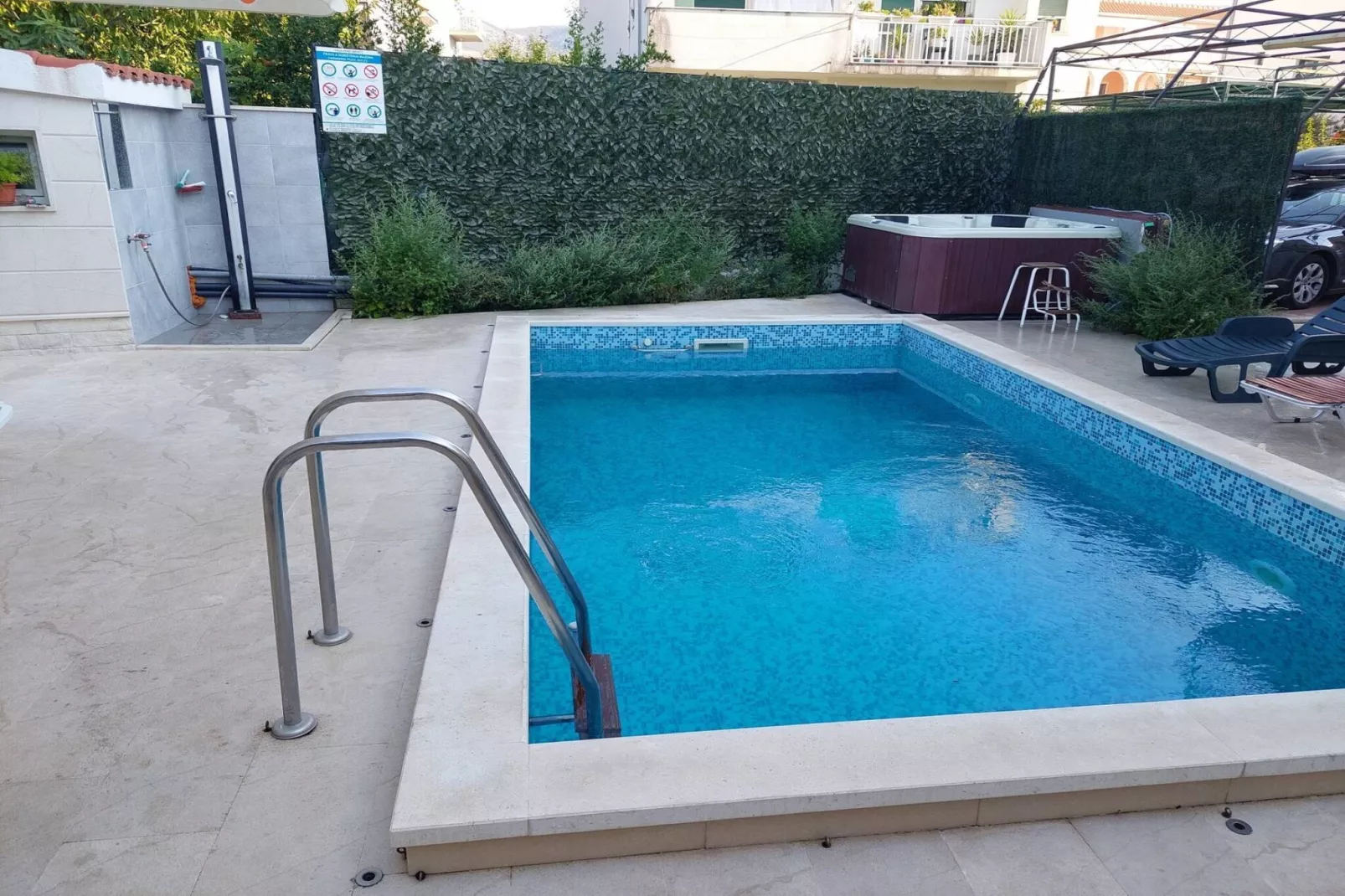 Kastel Stafilic Comfortable Apartments - Three Bedroom Apartment with Terrace-Zwembad