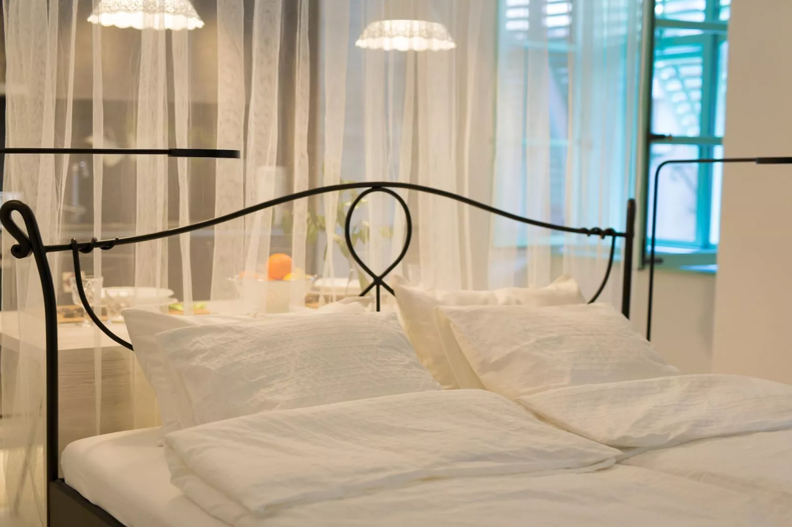 Vibrant and Elegant Downtown Krk Apartments - Classic Studio Apartment (owner 2)-Slaapkamer