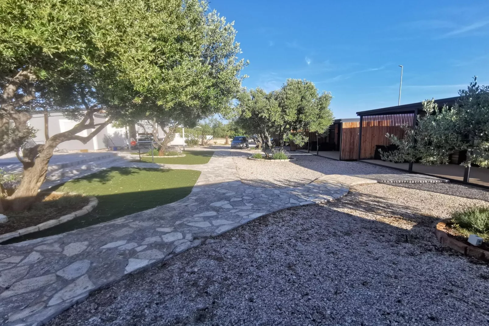 Comfort Two Bedroom Mobile Homes Pirovac - Classic Two Bedroom Mobile Home with Sea View and Terrace-Buitenlucht
