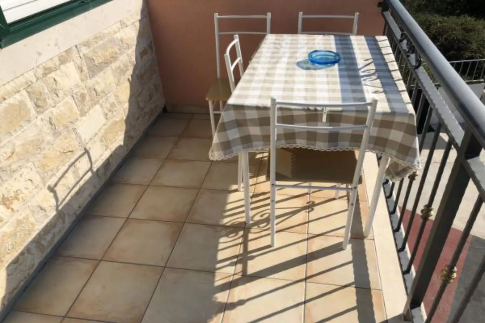 Apartmani Villa Borzic - One Bedroom Apartment with Terarce and Sea View 2-Plitvice-Terrasbalkon