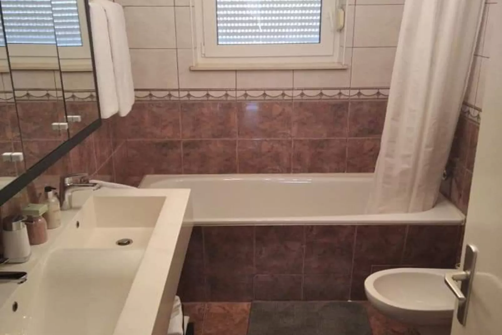 Holiday Home Dugo Selo M&A - Five Bedroom Holiday Home with Terrace-Badkamer