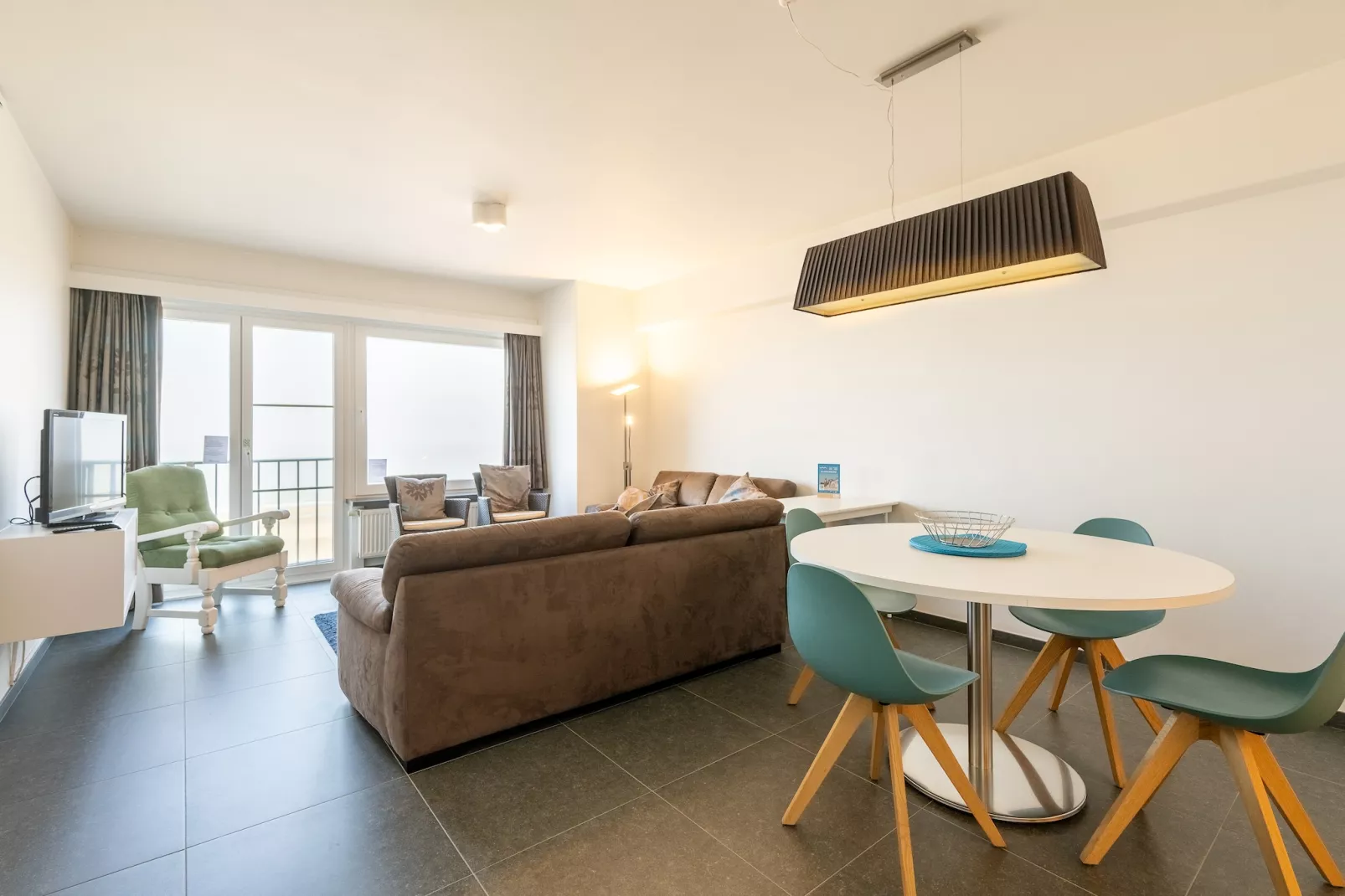STRAND 8A-Eetkamer