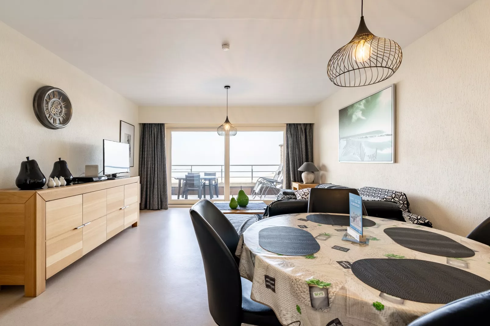 LECOMTE 1D-Eetkamer
