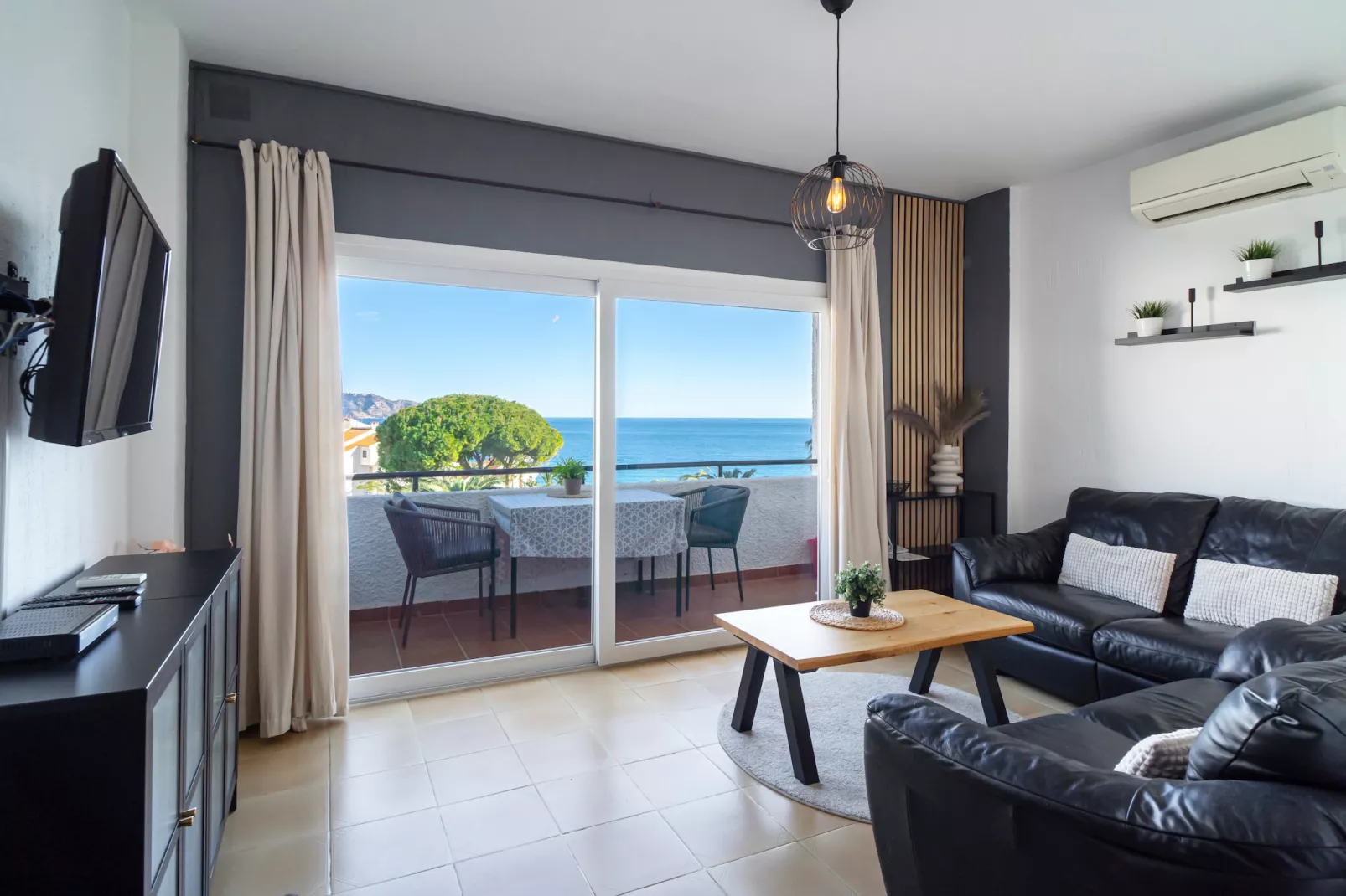 Carabeo 36 Studio by Casasol-Woonkamer