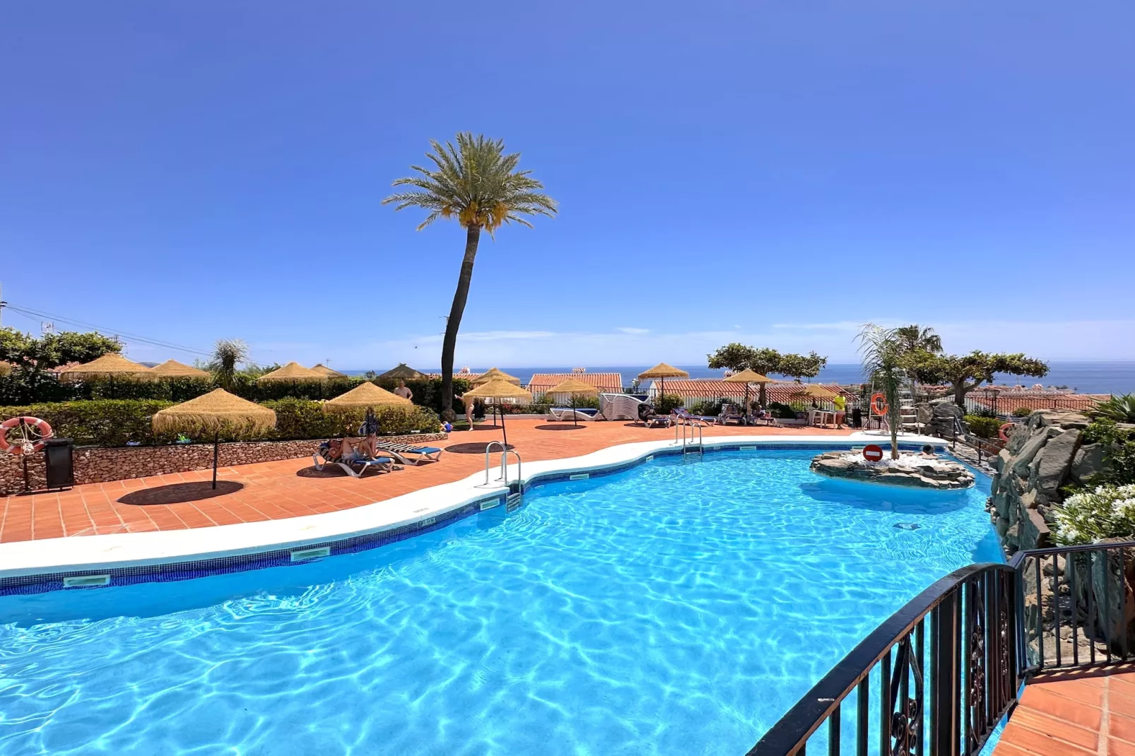 Los Naranjos 18B Capistrano Village by Casasol-Zwembad