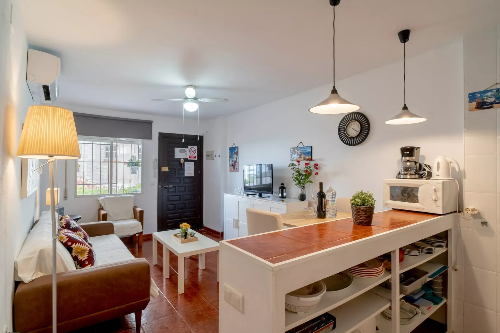 Arce 5 Torrecilla Beach by Casasol-Woonkamer