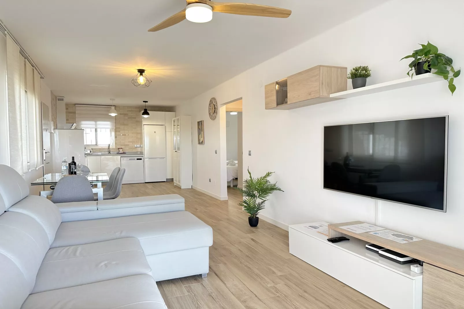 La Noria Sunny Stay by Casasol-Woonkamer