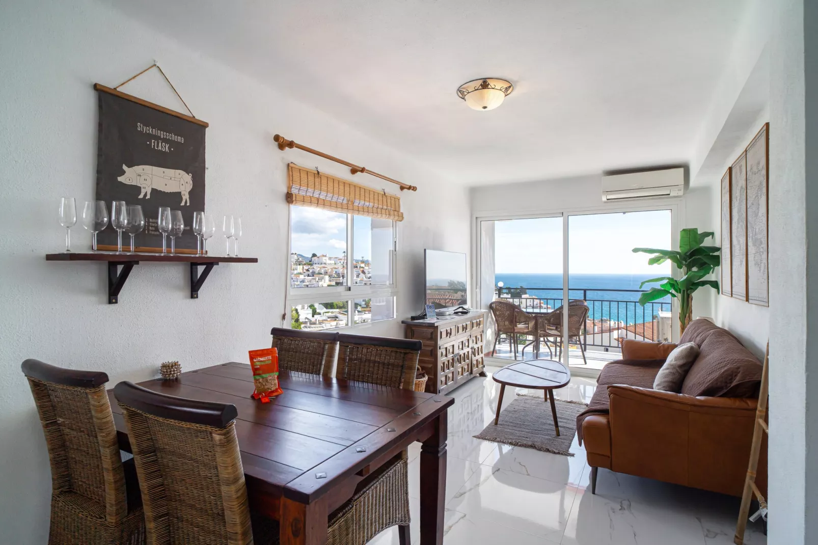 Miami 44 Seaview  by Casasol-Woonkamer