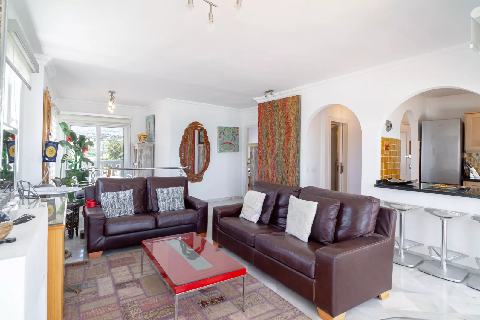 Stella Maris Beachfront 1J by Casasol-Woonkamer