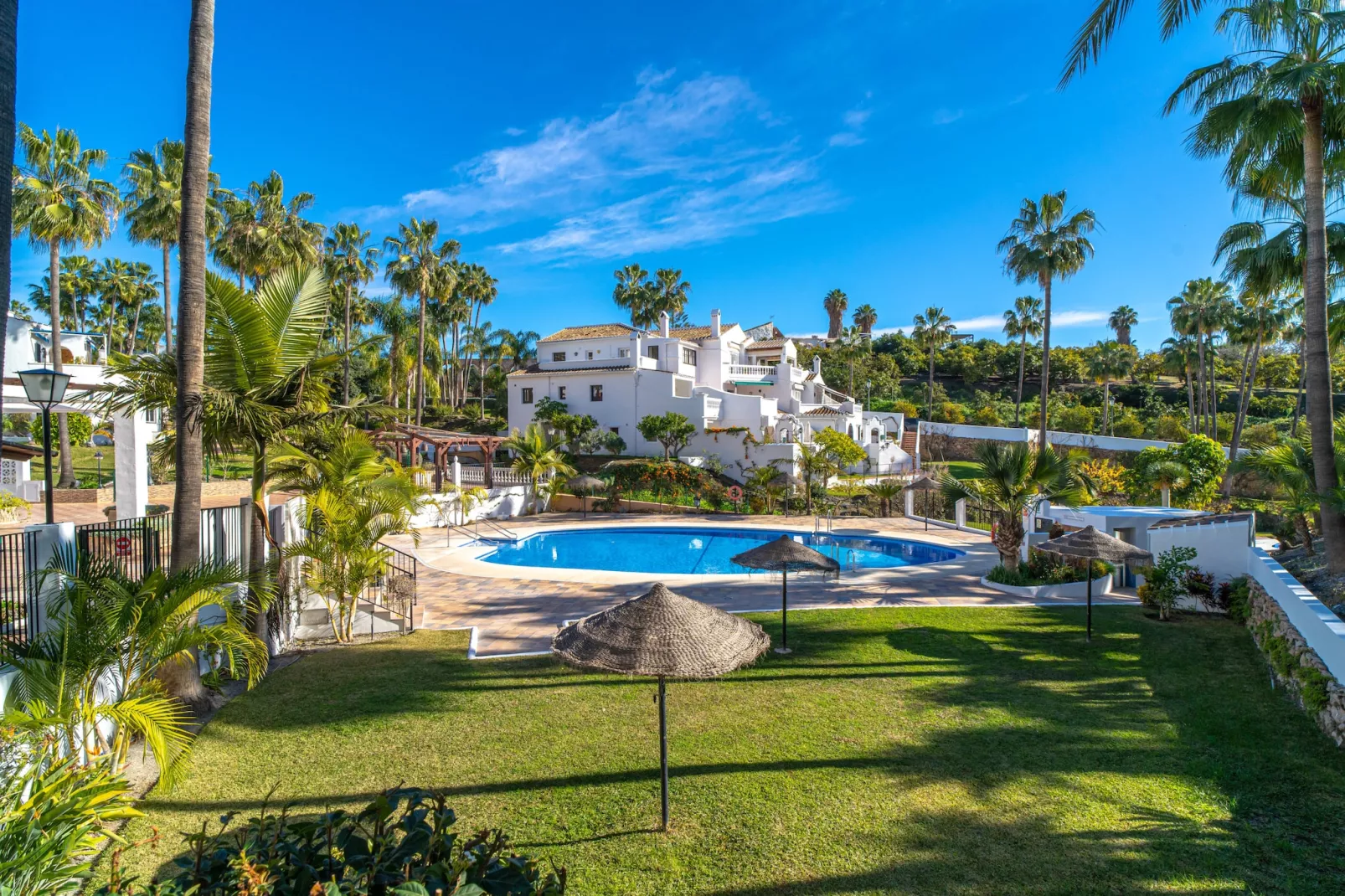 Oasis de Capistrano Rabat 28 by Casasol-Zwembad