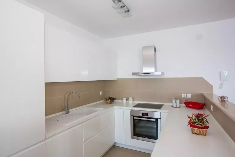 Apartments Nina - Two-Bedroom Apartment with Balcony and Sea View (Orašac)-Keuken