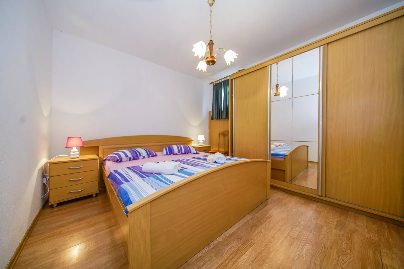 Apartment Mini Brač - One Bedroom Apartment with Terrace (ST)-Slaapkamer
