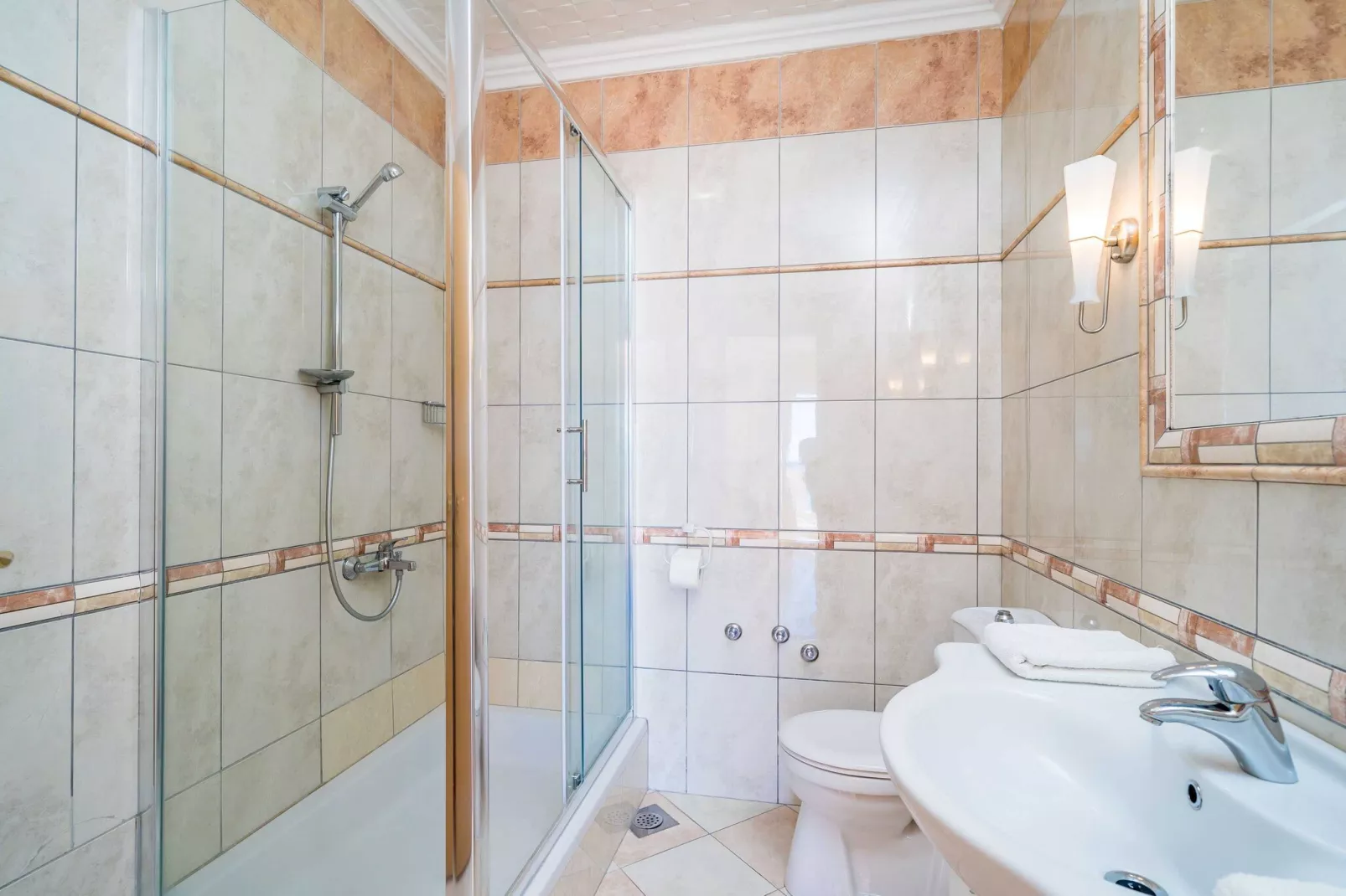 Apartments Marnic Blue Chill- Studio Apartment 1-Badkamer